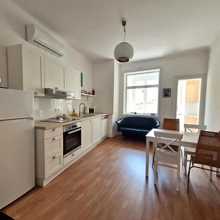 Apartment Niveta Appartement Curnovec